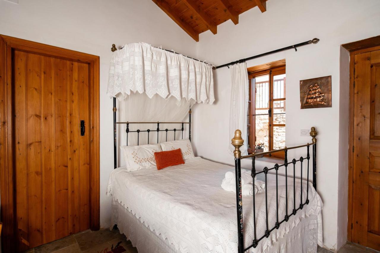 Constantias Stone Houses Lofou Exterior photo