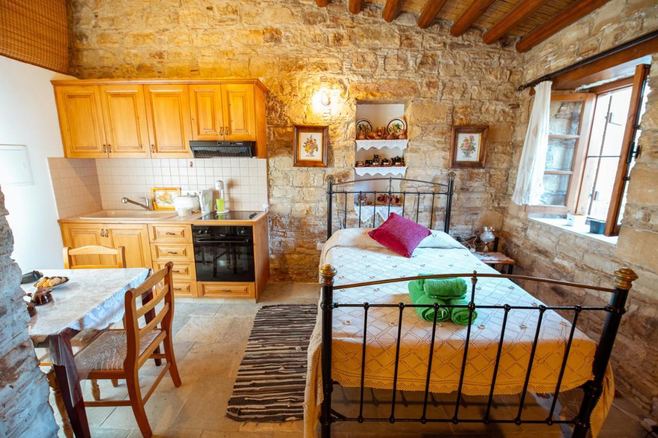 Constantias Stone Houses Lofou Exterior photo